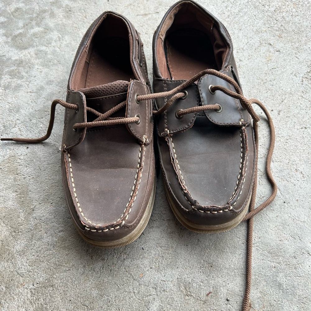 Young Men’s Brown Leather Boat Shoes